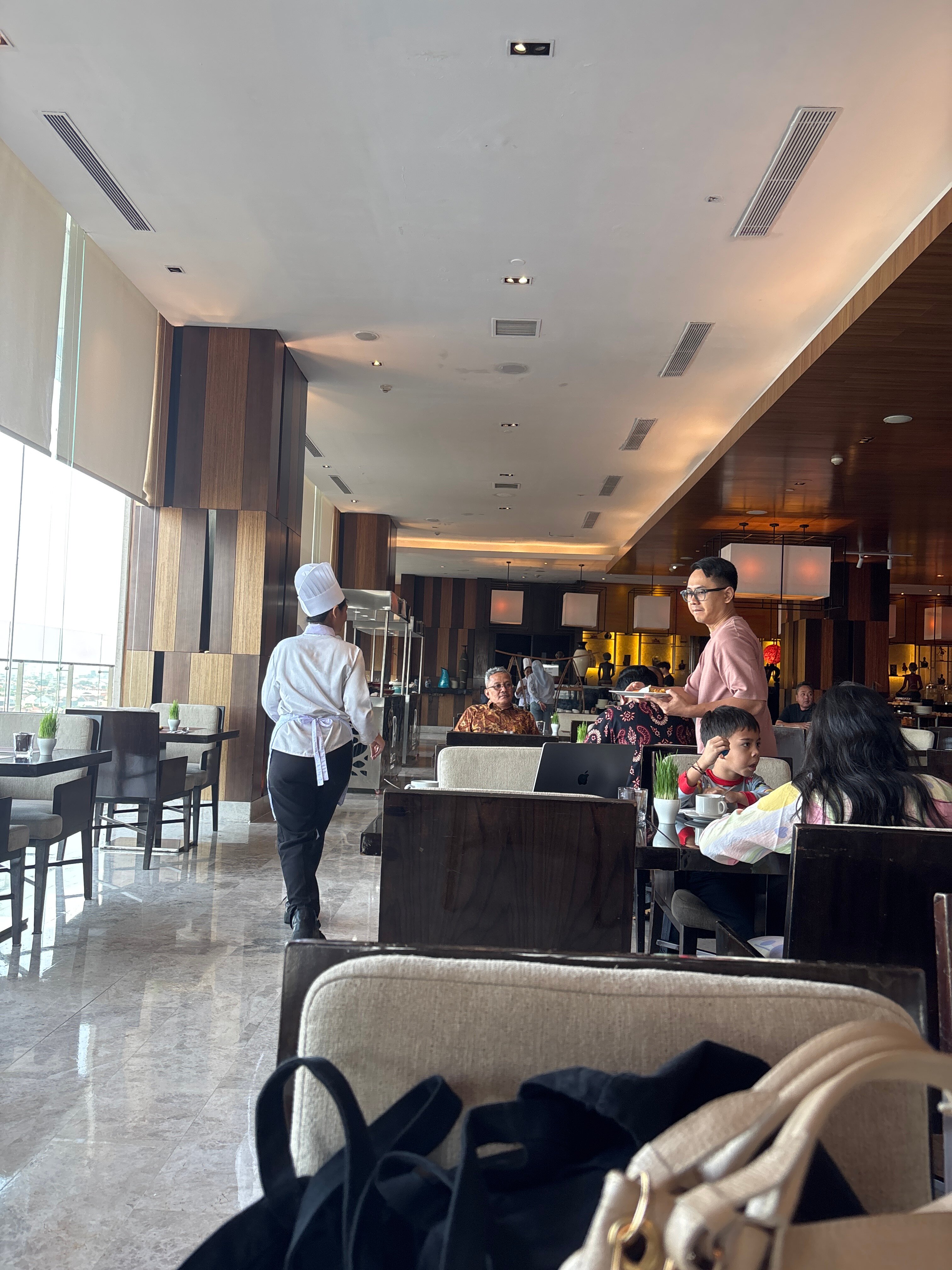 三宝垄皇冠假日酒店-官方