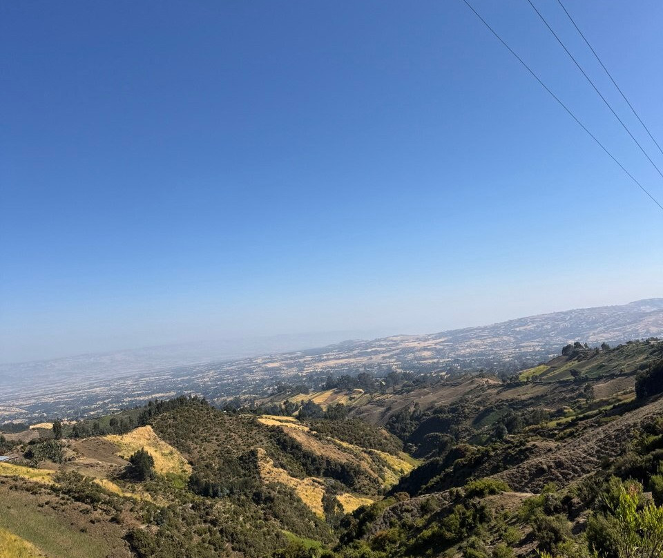 Wenchi Crater Lake & Hiking-Ambo必去景点