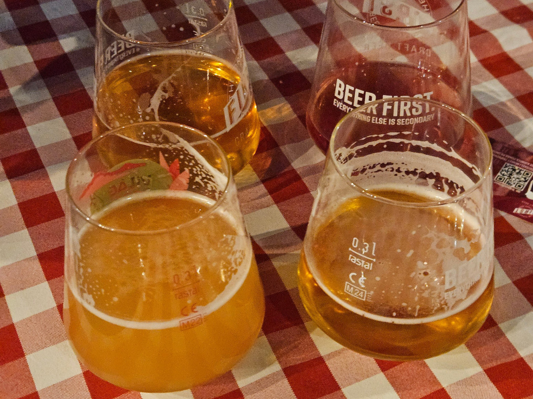 FIRST Craft Beer Brewery & Taproom-布达佩斯必去景点