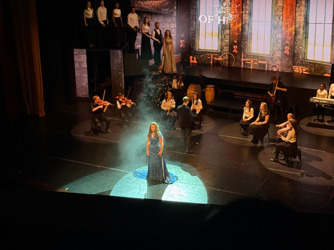 Armstrong Auditorium-埃德蒙必去景点