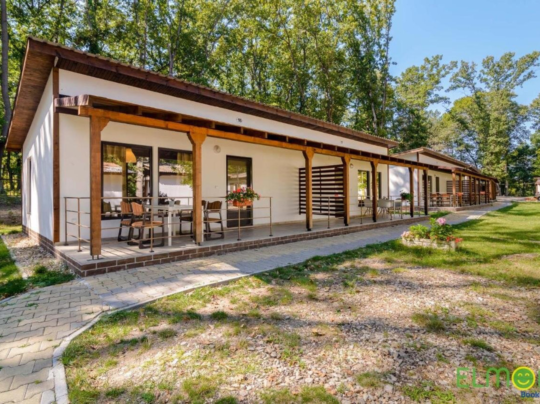 Elmona Holiday Stay