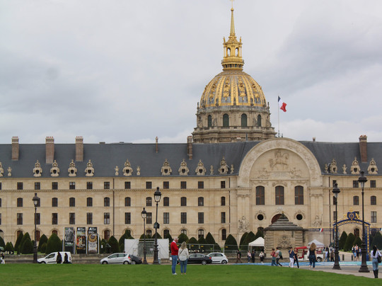 Esplanade des Invalides-巴黎必去景点