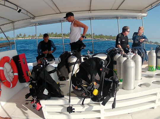 Euro-Divers Kurumba-库鲁巴椰子岛必去景点