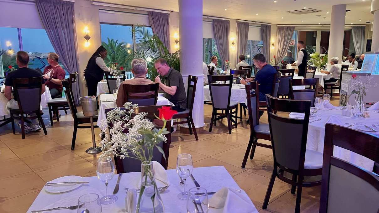 吕德里茨巢酒店-餐饮