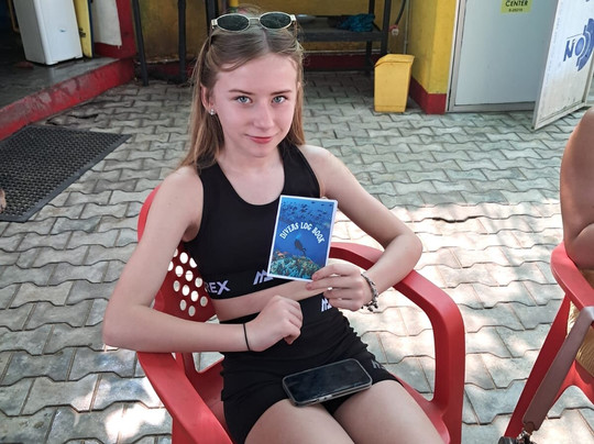 Divers Land Dive Club-乌纳瓦图纳必去景点