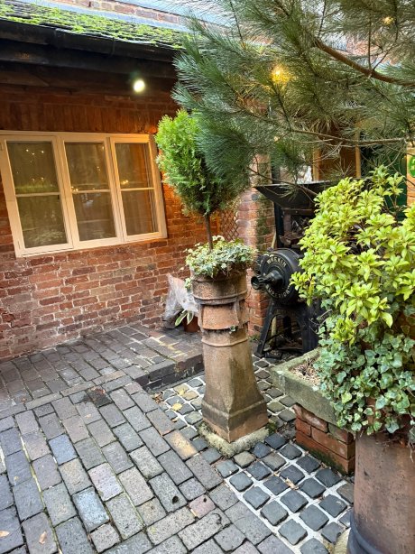 Greyhound Coaching Inn-官方