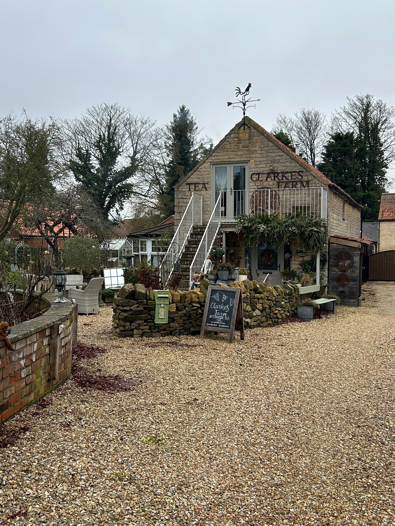 Clarke's Farm-官方