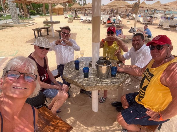 伊贝罗泰尔马卡迪海滩酒店-官方