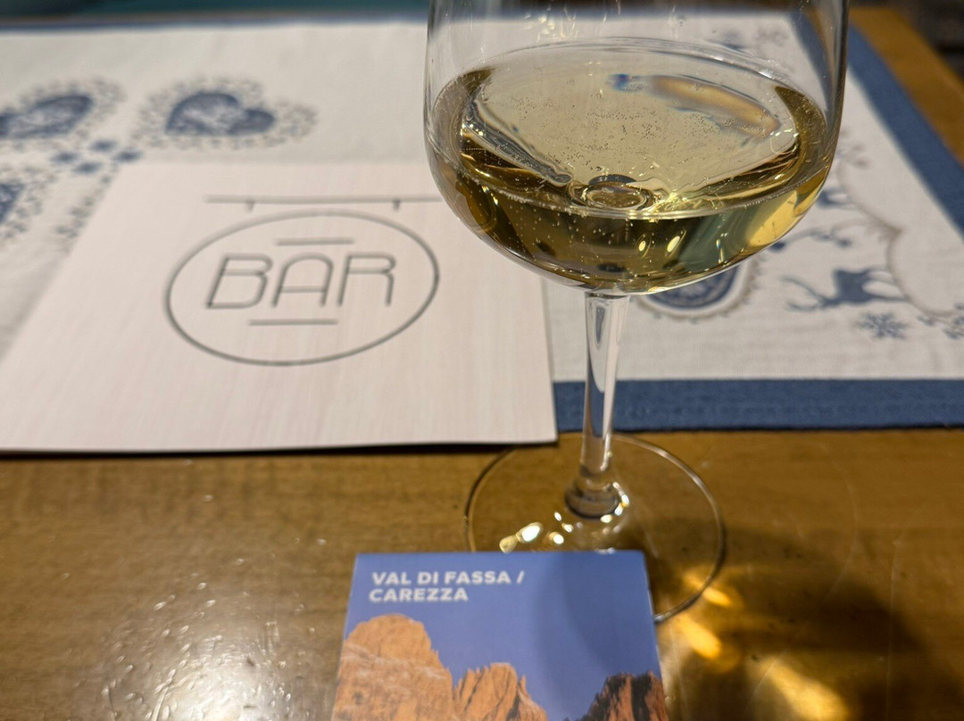 葛罗曼酒店主图