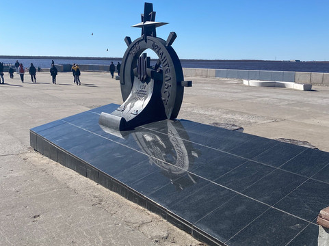 Monument to the Pilots of Russia-阿尔汉格尔斯克必去景点