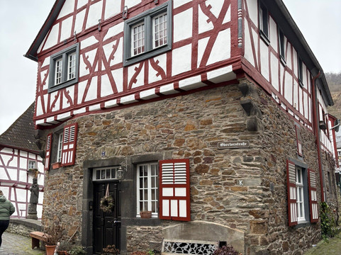 Traumpfad Ritterschlag-Monreal必去景点