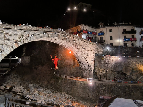Il ponte romano di Pont-Saint-Martin-Pont-Saint-Martin必去景点