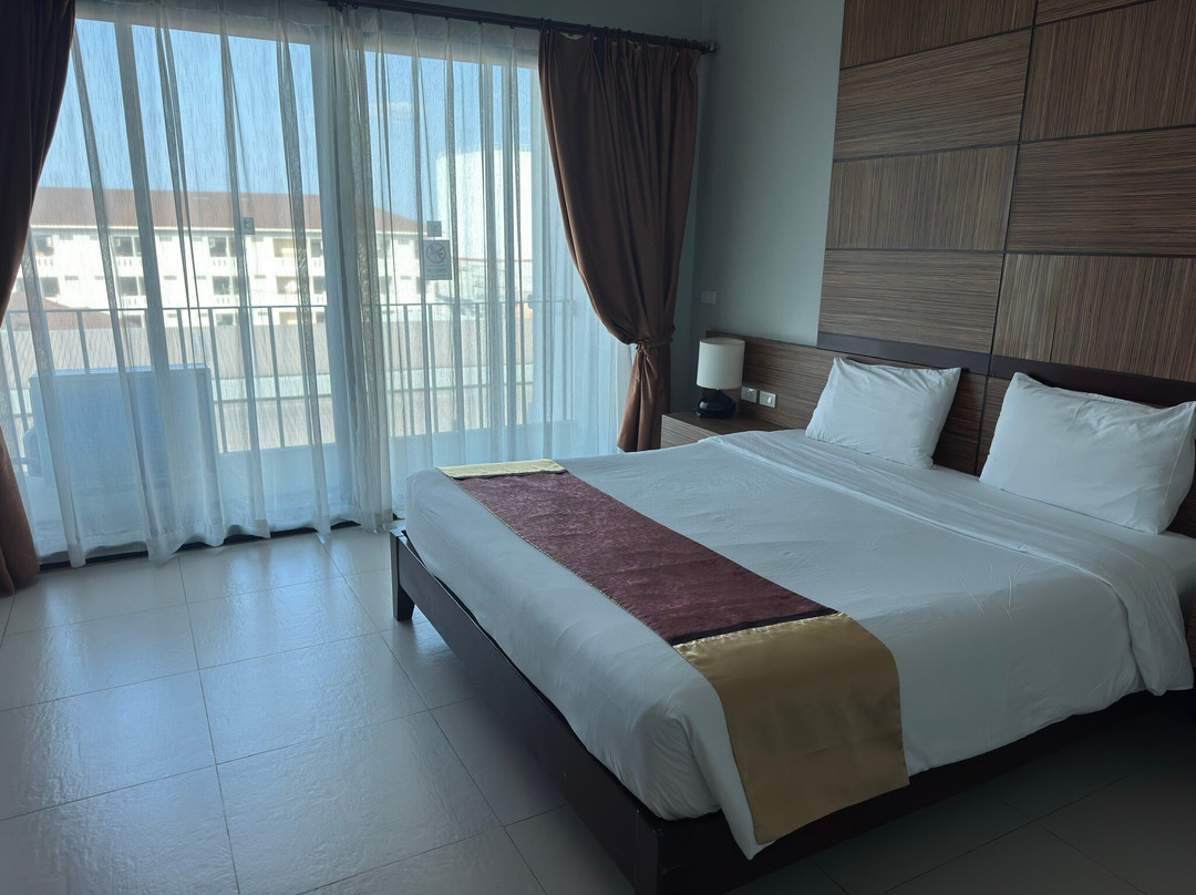 帕纳莱酒店主图