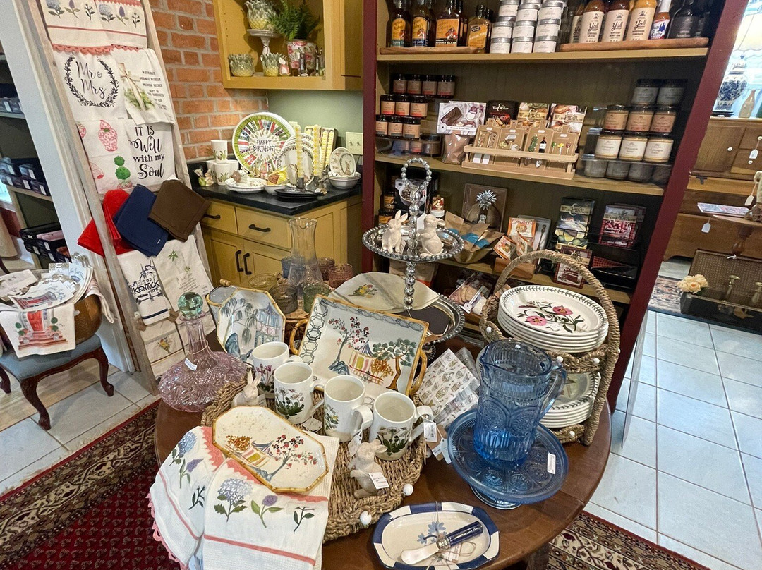 Owensboro Antiques & More-欧文斯伯勒必去景点