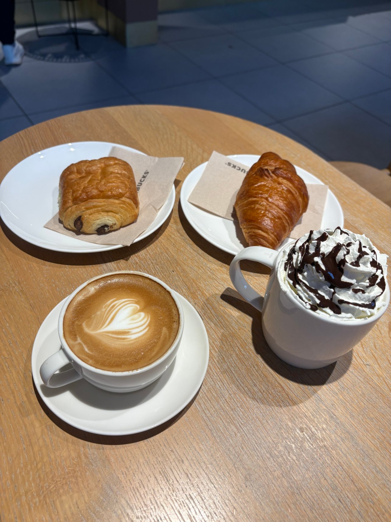 布拉克内尔村酒店-官方