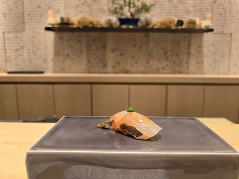 新宿 鮨 はつめ