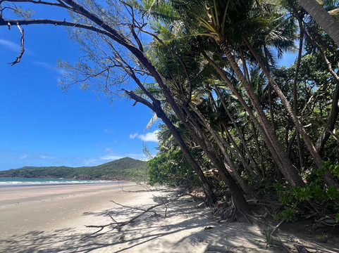 Absolute North Charters-Hinchinbrook Island必去景点