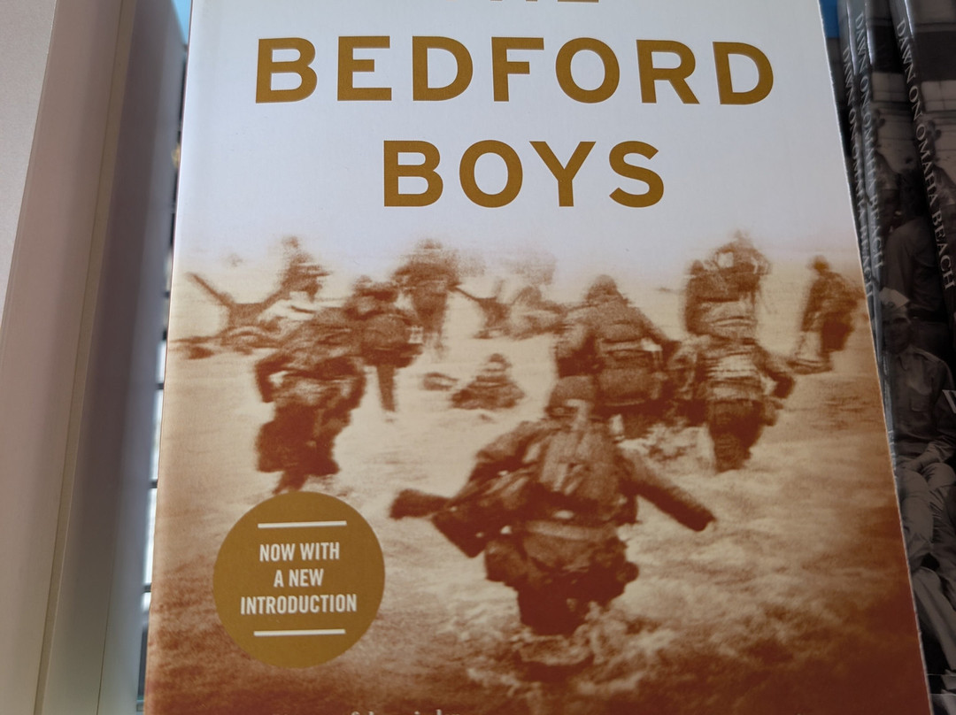 Bedford Boys Tribute Center-Bedford必去景点