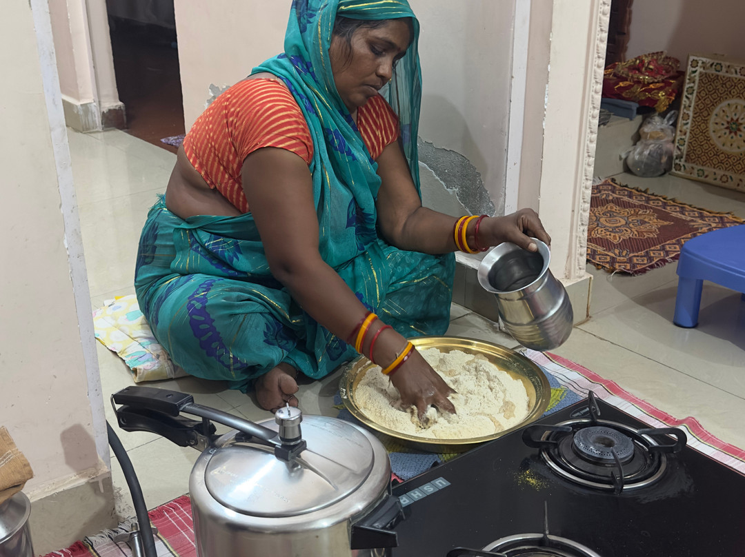Vandna Manmohan family ORCHHA Cooking Class-欧恰必去景点