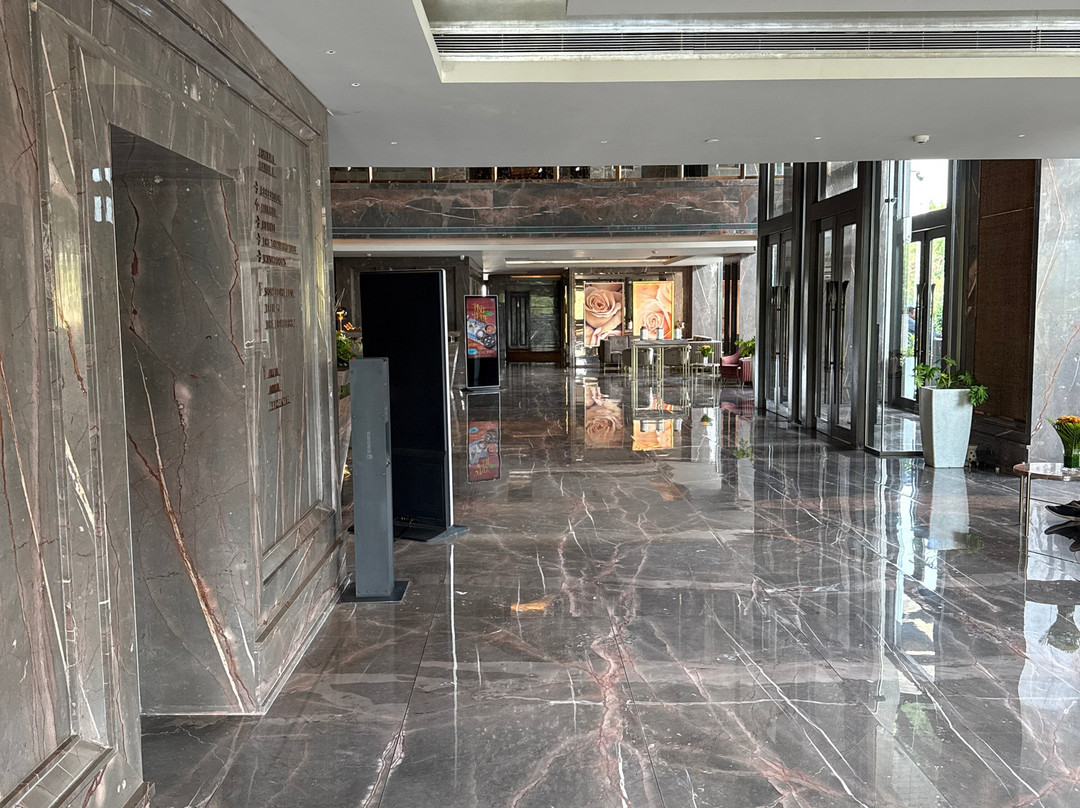 印多尔公园酒店主图