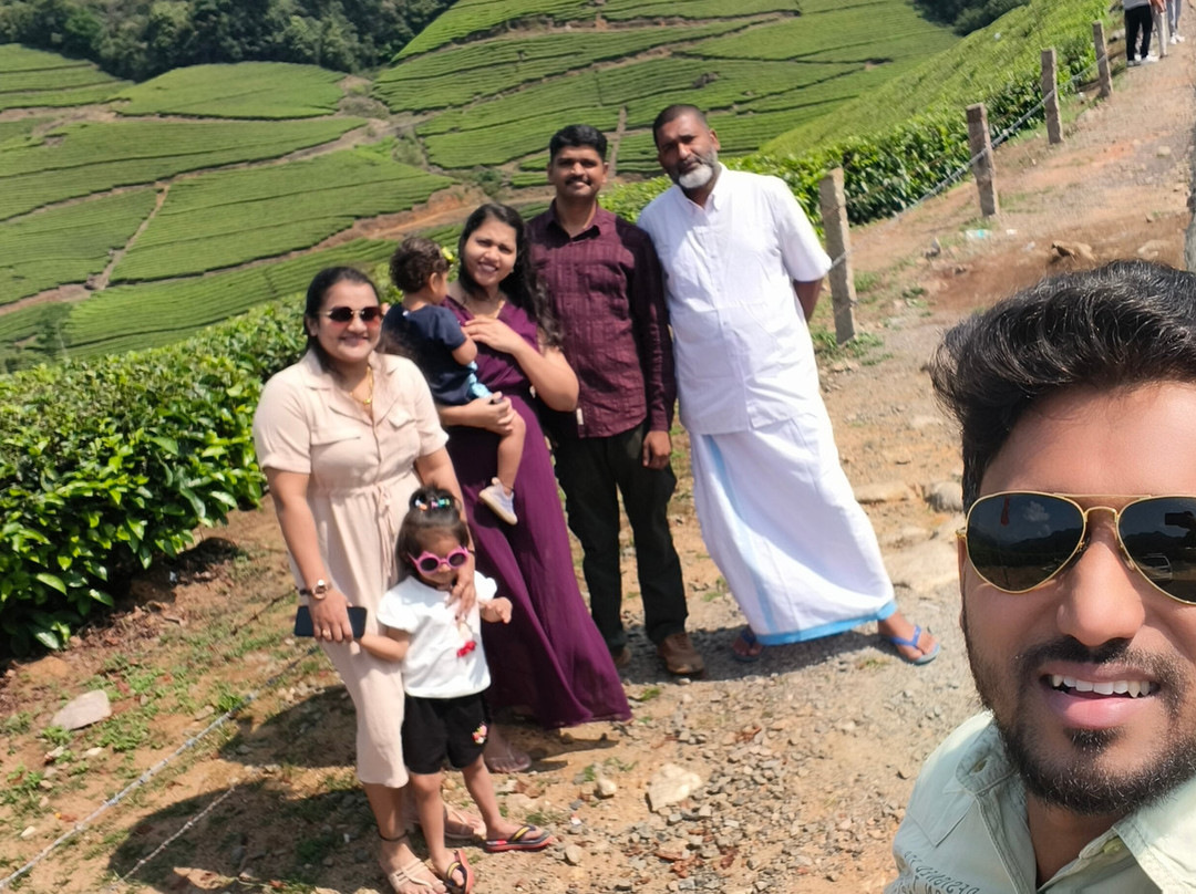 J & J Taxi Service-柯钦必去景点