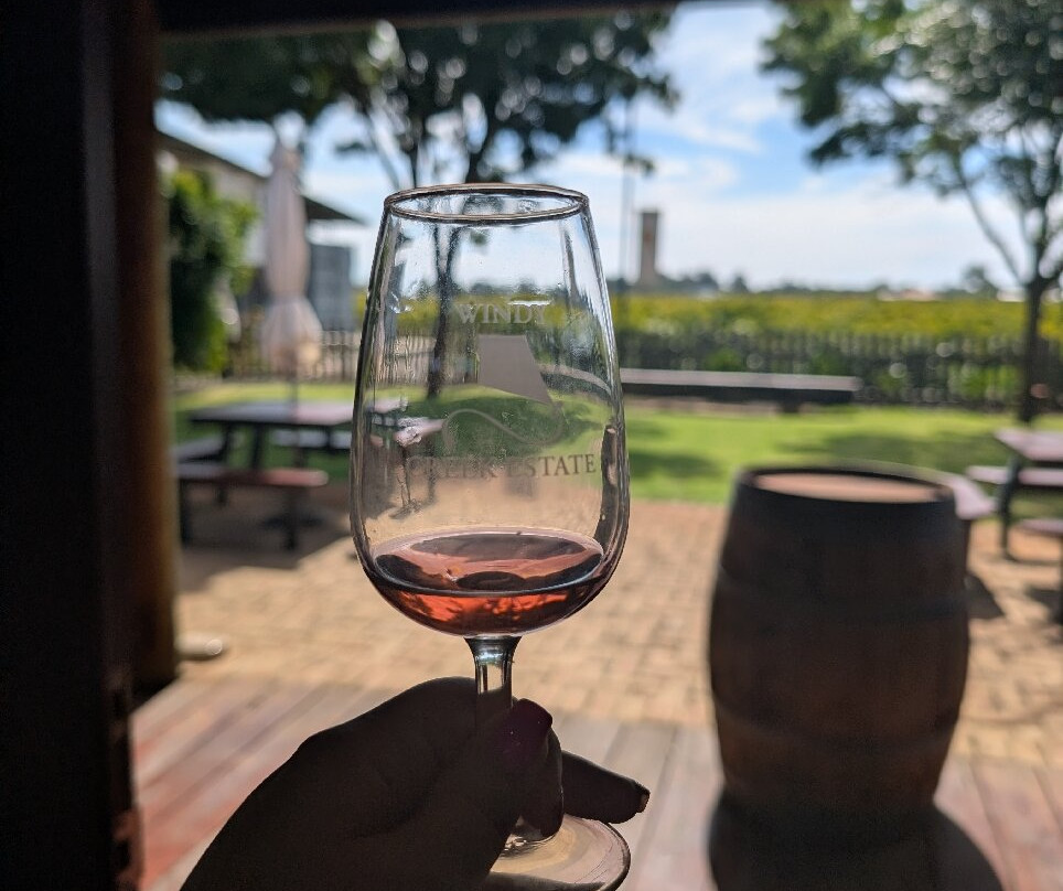 Out & About Wine Tours-珀斯必去景点