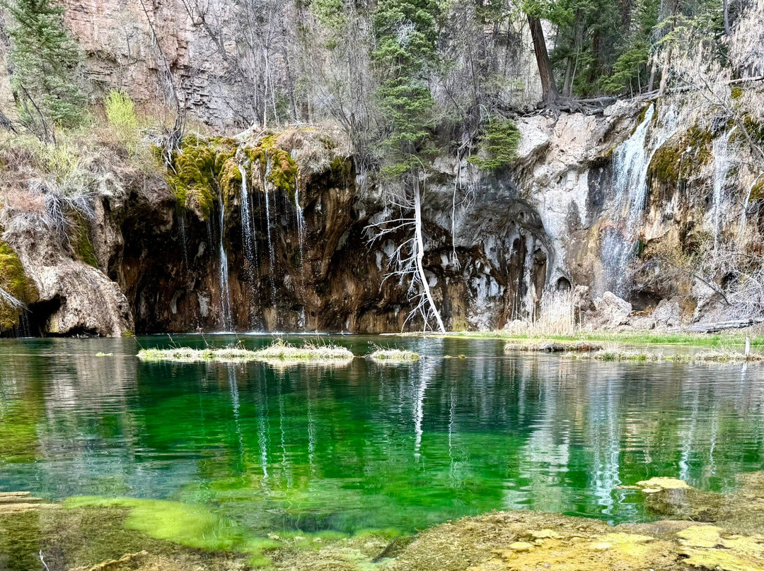 Hanging Lake Trail-格伦伍德温泉必去景点