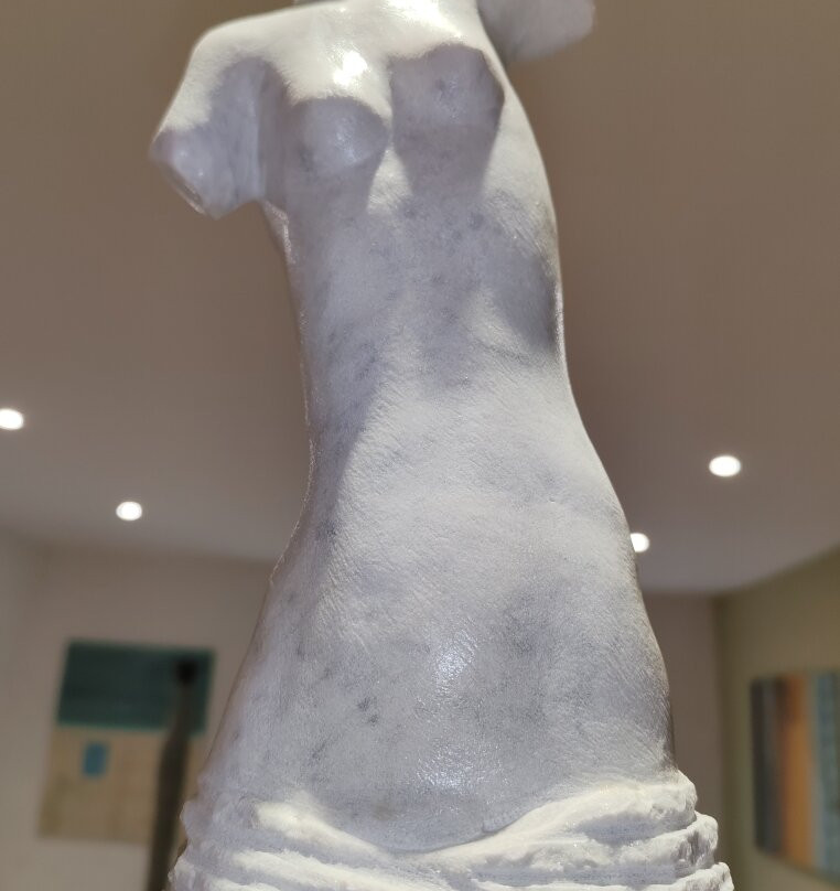 Galerie Oisila Nevoy-Cluny必去景点