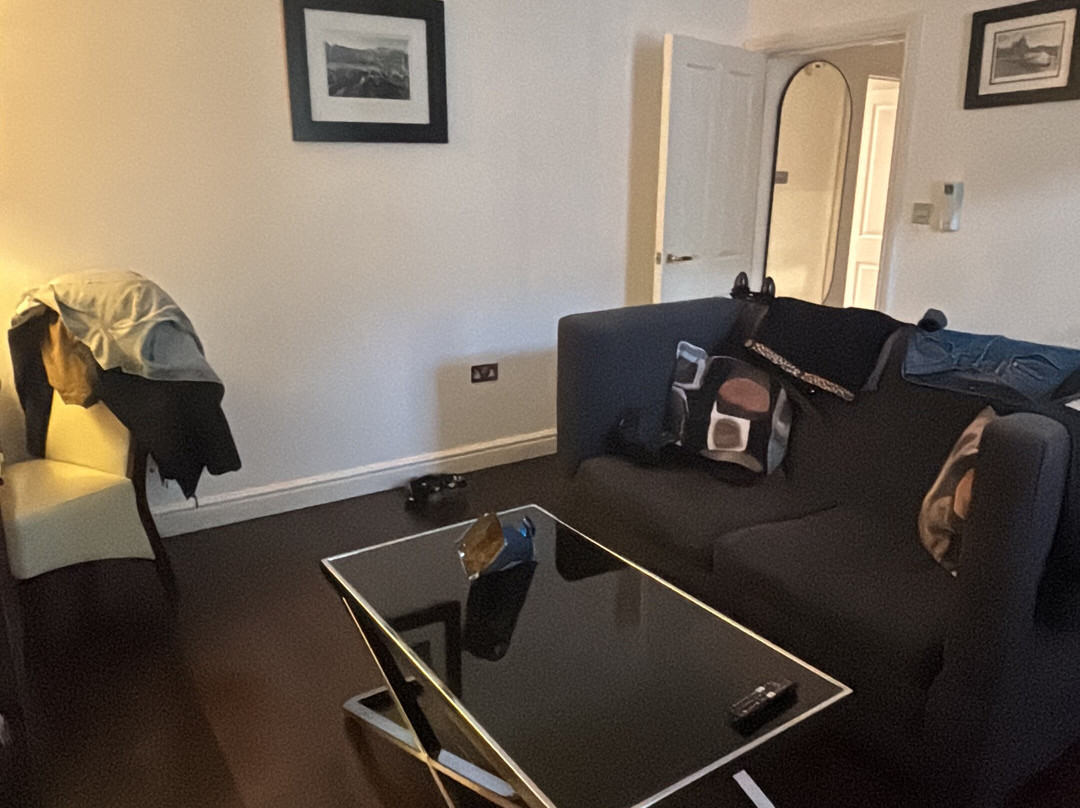 曼斯利斯特罗兹宫套房酒店主图