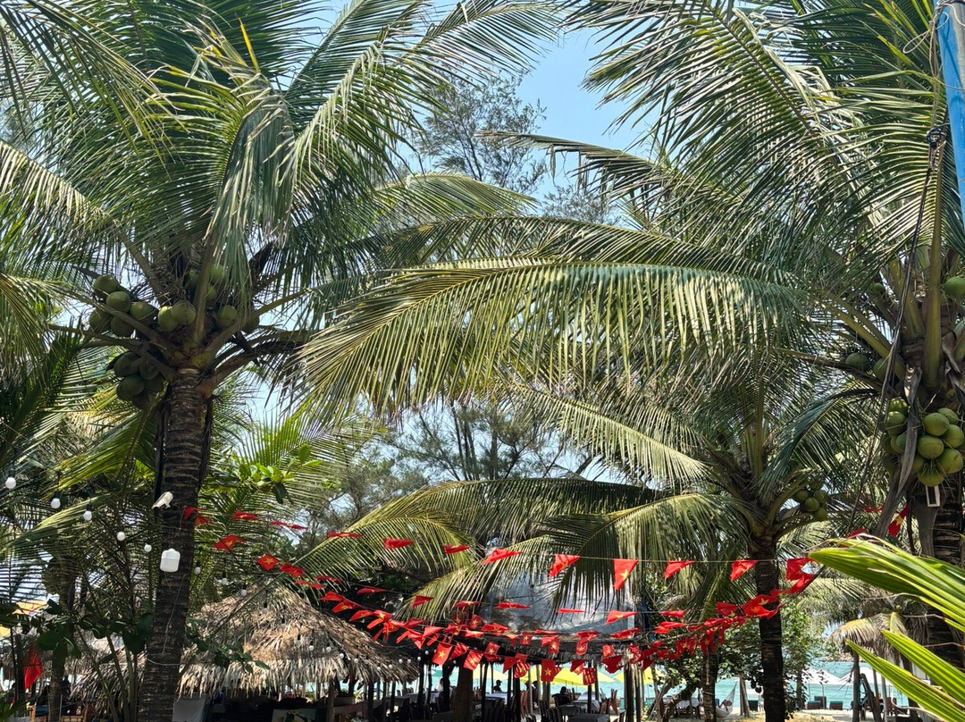 Nhà Hàng Tư & Tuấn-Seafood Restaurant