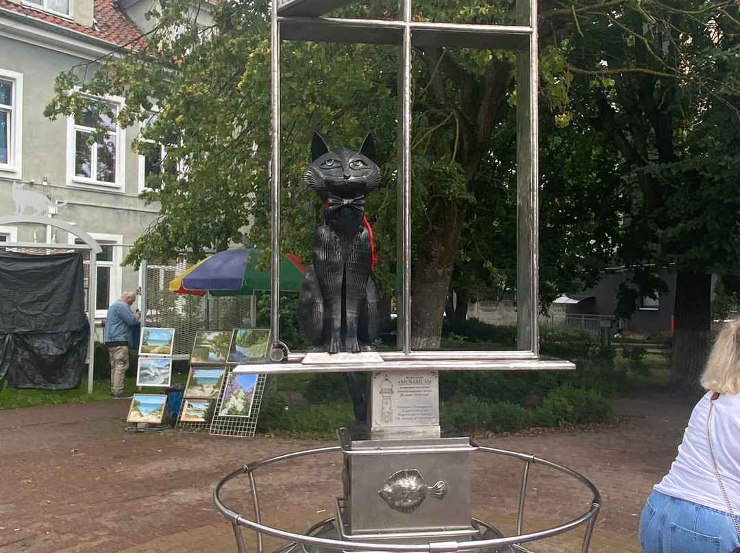 Zelenogradskim Kotam Monument-泽列诺格拉茨克必去景点