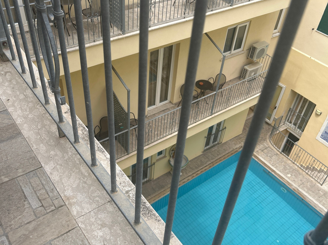 布里斯托温泉酒店主图