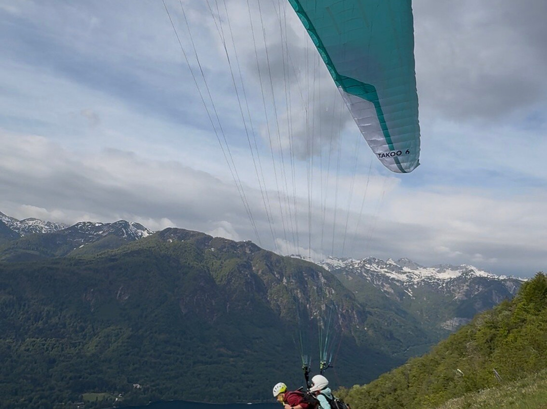 Loop Team Tandem Paragliding Bohinj-博希尼湖必去景点