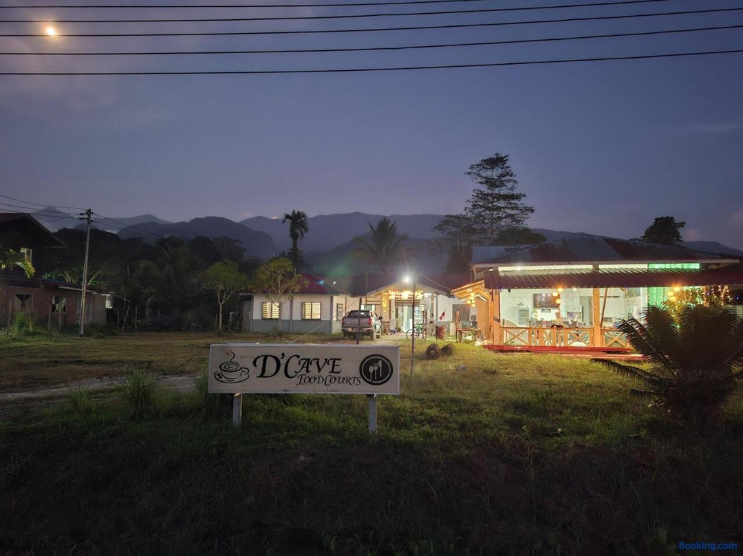 Mulu D Cave Homestay
