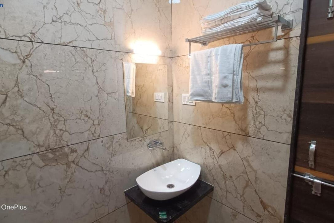 Hotel saviraj