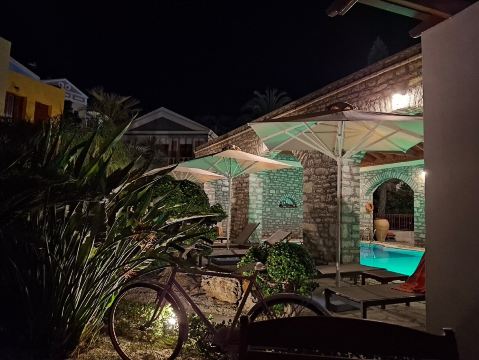 雅佩托斯酒店-旅行者
