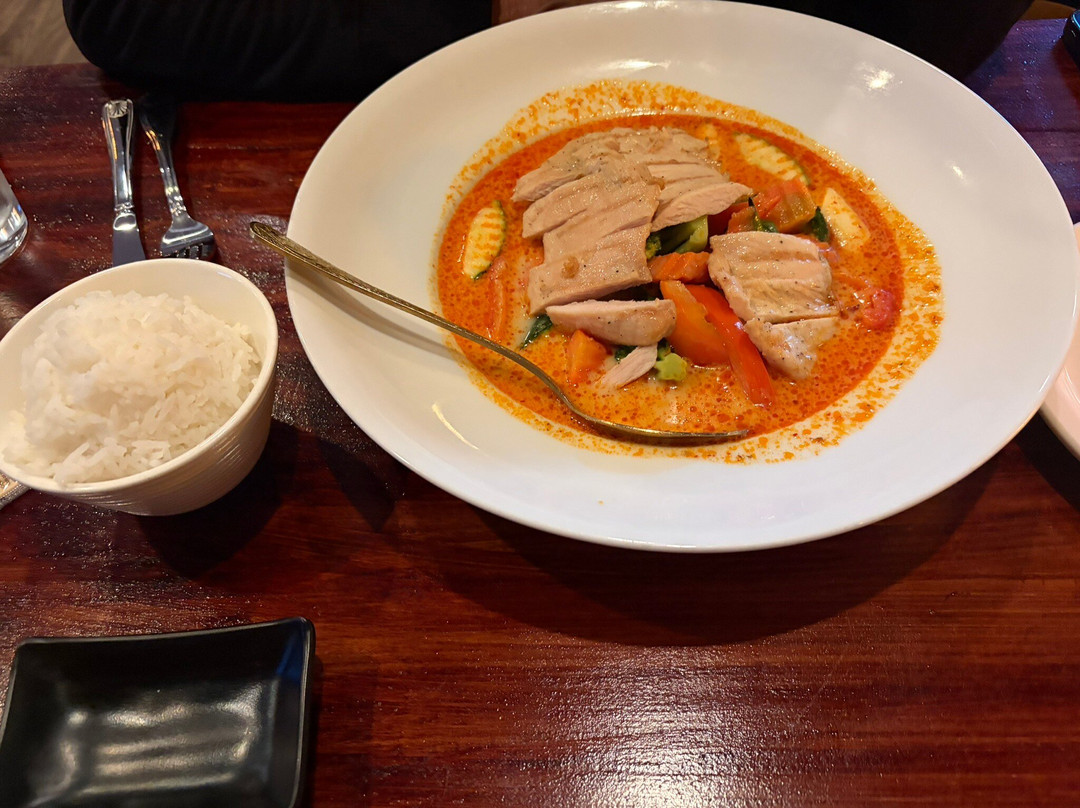 Uncle Lee's Asian Bistro