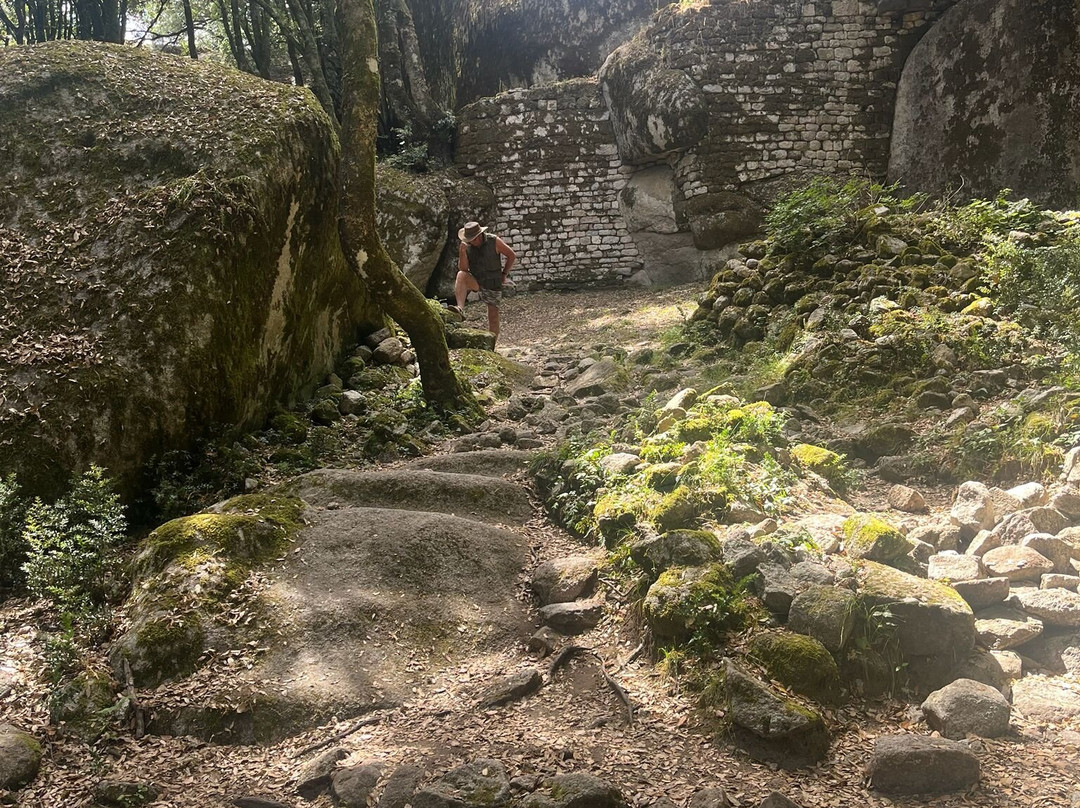 Site archéologique de Cucuruzzu-Levie必去景点