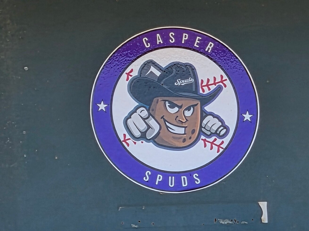 卡斯珀欢朋套房酒店主图