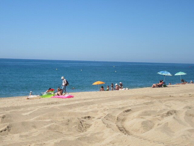 Pinada Beach-Pineda de Mar必去景点