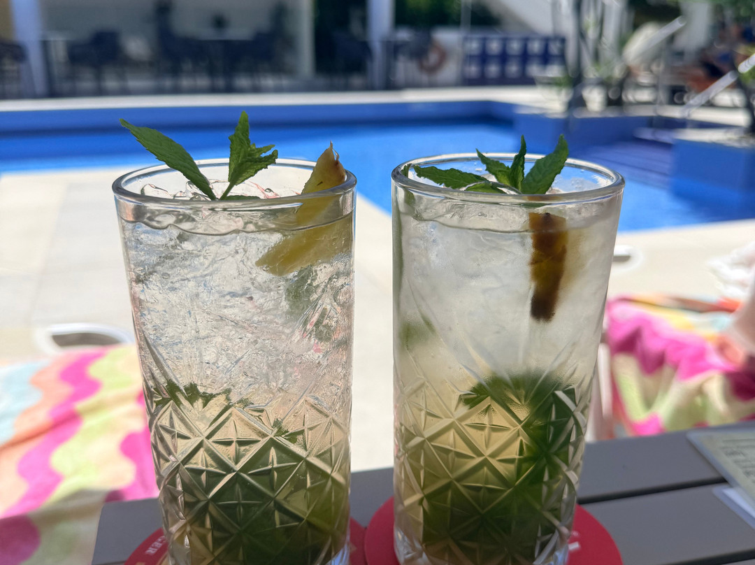 富丽亚公寓酒店主图