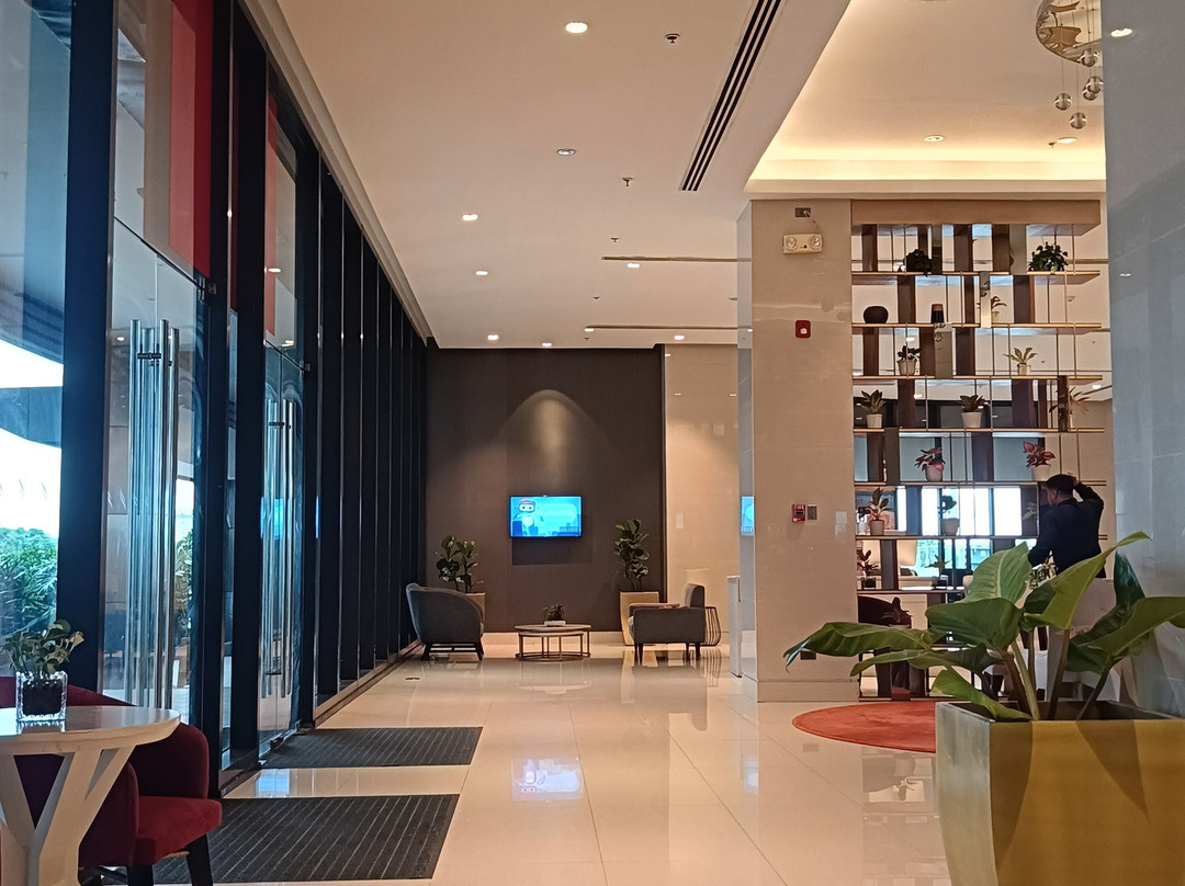 纳加顶峰酒店主图