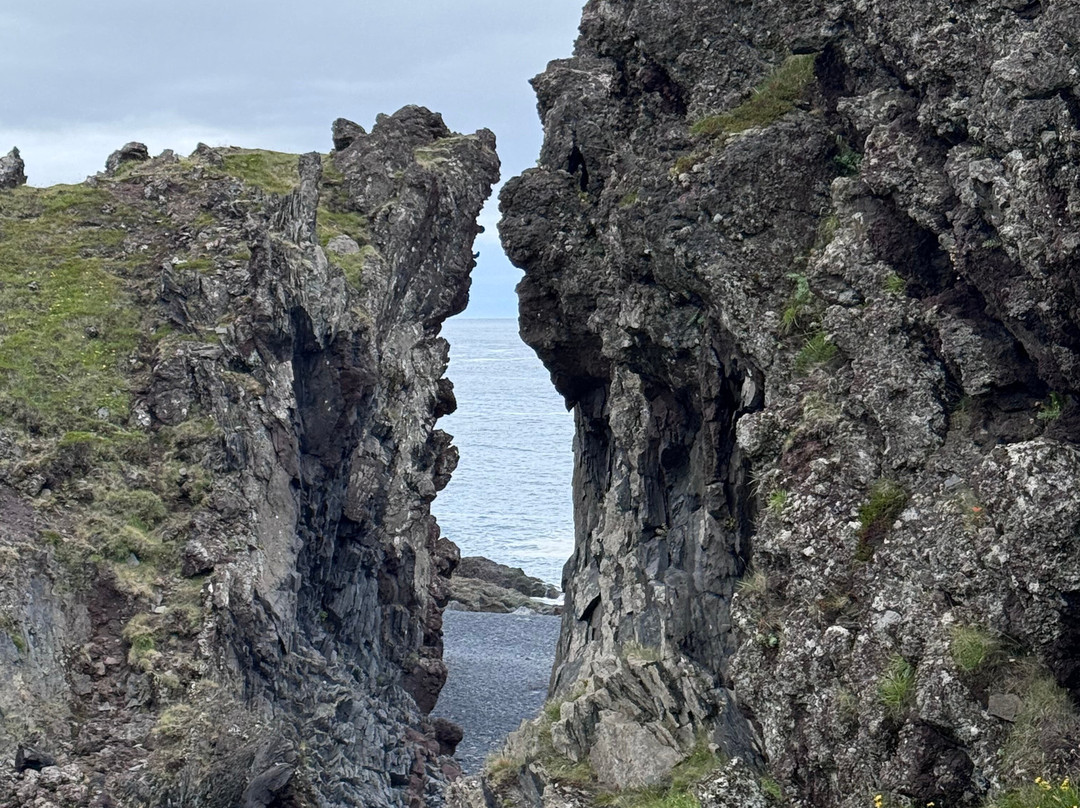 Djupalonssandur Beach-Hellnar必去景点