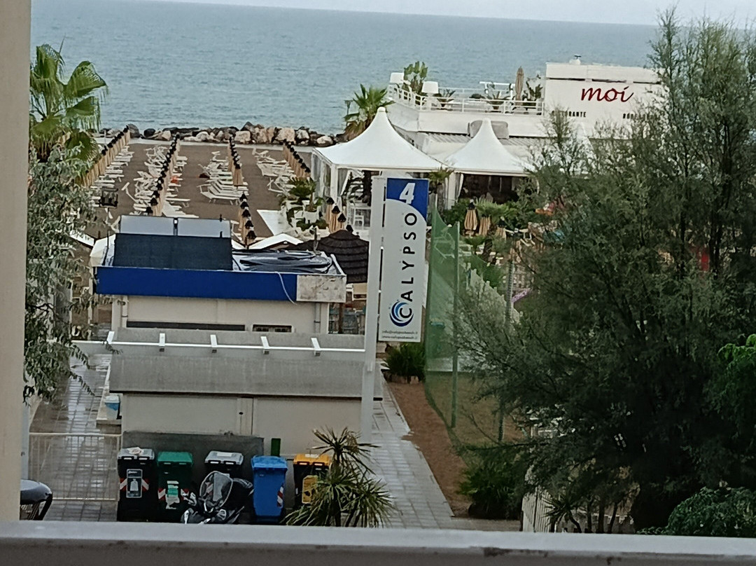 Hotel Augustus- Davanti a Noi C'è Solo il Mare主图