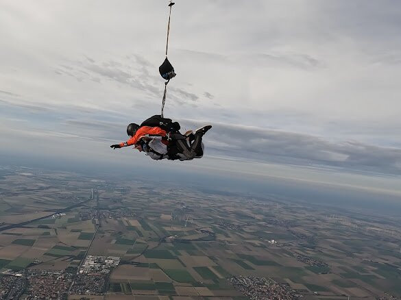 SkyDive-Hildesheim-希尔德斯海姆必去景点