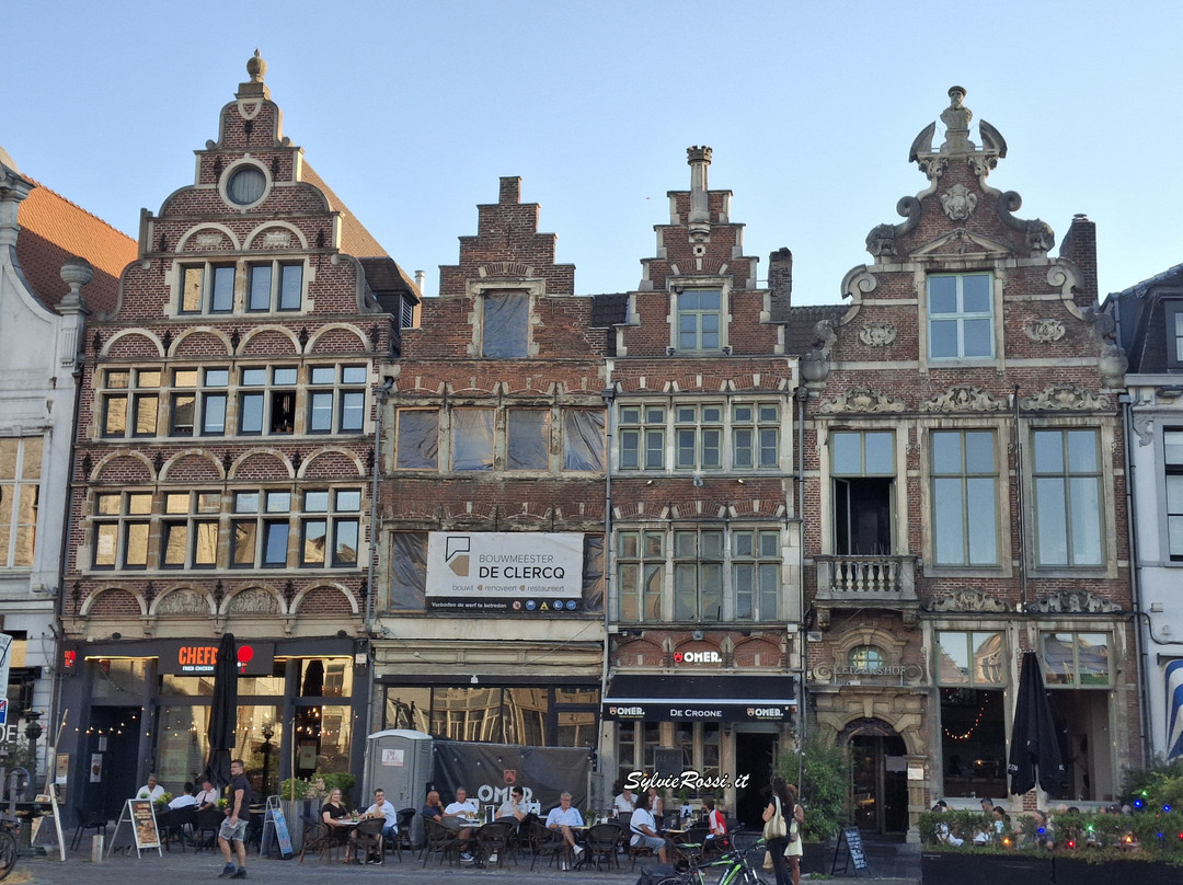 Vrijdagmarkt-根特必去景点