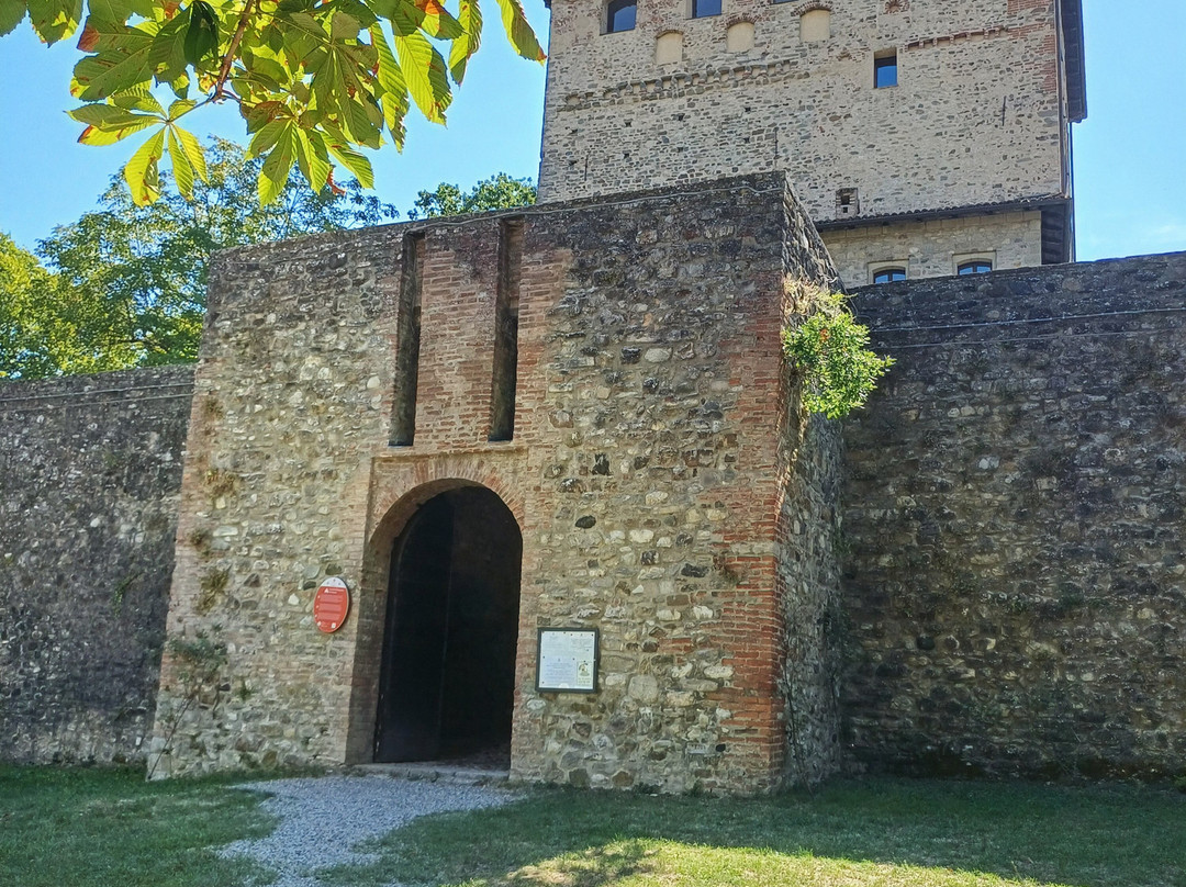 Castello Malaspina dal Verme-Bobbio必去景点