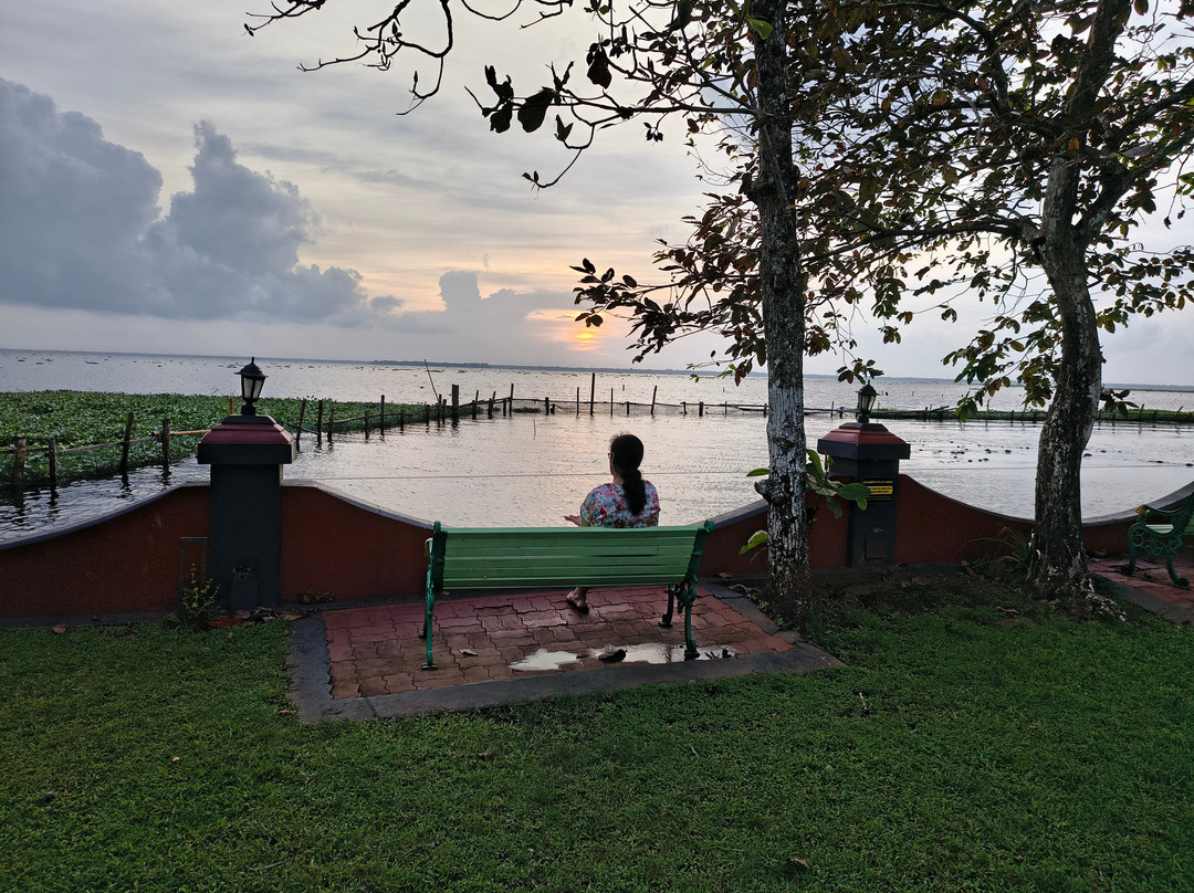 Vembanad Lake-卡拉拉必去景点