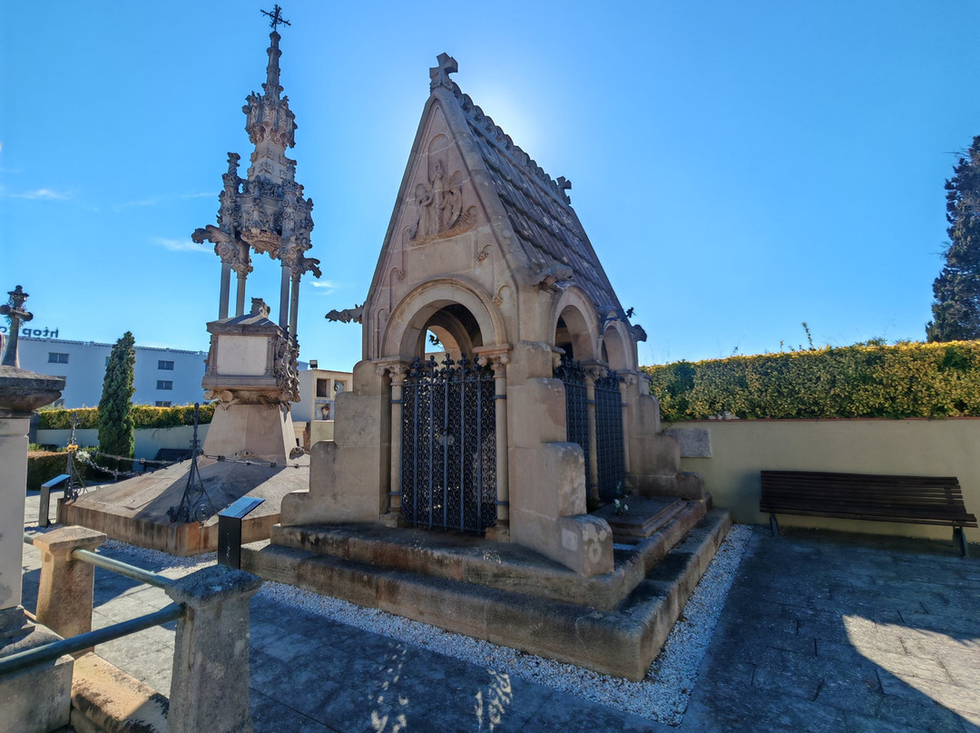 Modernist Cemetery