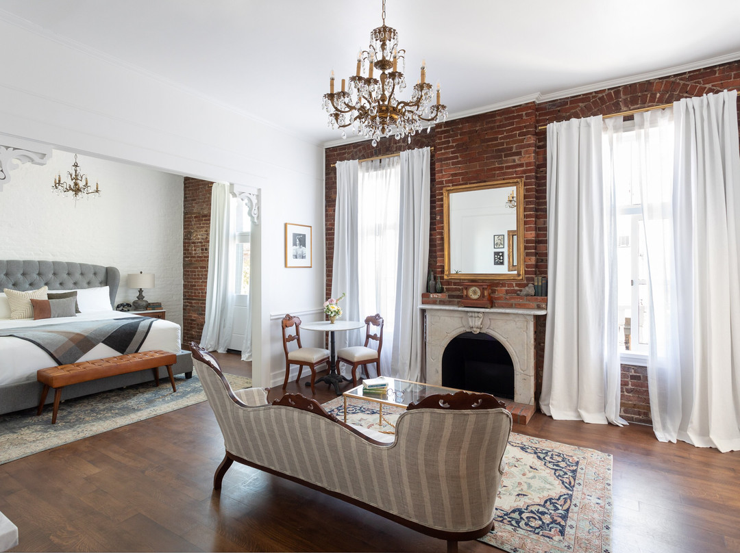 Grass Valley酒店住宿-Holbrooke Hotel